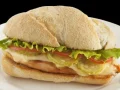 X-filé de frango com salada X-filé de frango com salada