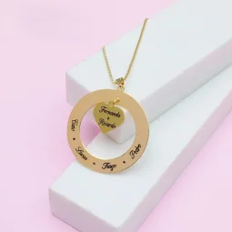 Colar Crculo com Corao no centro- Gravao personalizada- Banhado a Prata