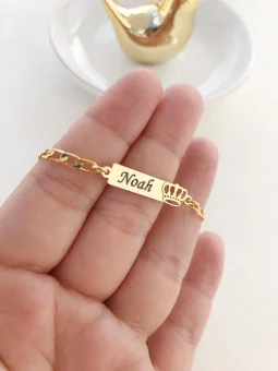 Pulseira Infantil Personalizada com Nome e Coroa - Banhado a Prata