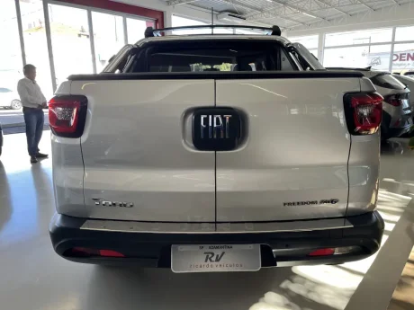 FIAT Toro 1.8 16V 4P FLEX FREEDOM AUTOMTICO, Foto 4