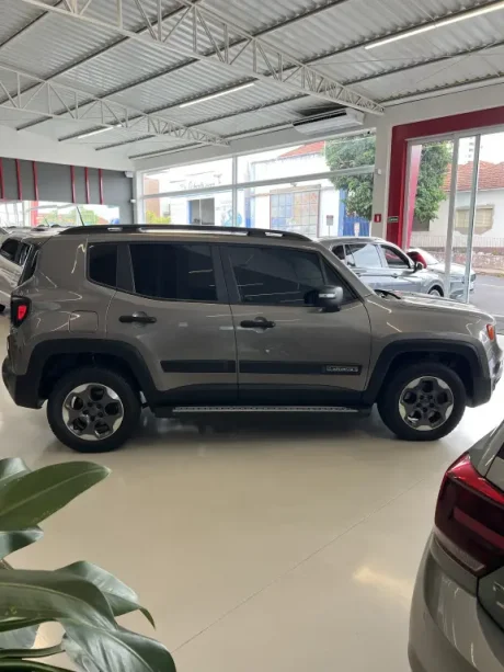 JEEP Renegade 2.0 16V 4P TURBO DIESEL SPORT 4X4 AUTOM�TICO, Foto 3