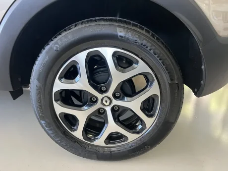 RENAULT Captur 1.3 16V 4P FLEX TCE INTENSE TURBO X-TRONIC AUTOM�TICO CVT, Foto 5