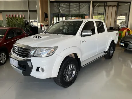TOYOTA Hilux Caminhonete 3.0 4P 4X4 SRV TURBO DIESEL CABINE DUPLA AUTOMTICO, Foto 1