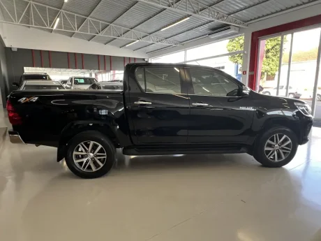 TOYOTA Hilux Caminhonete 2.8 16V SRX 4X4 DIESEL CABINE DUPLA AUTOM�TICO, Foto 3