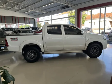 TOYOTA Hilux Caminhonete 3.0 4P 4X4 SRV TURBO DIESEL CABINE DUPLA AUTOMTICO, Foto 3