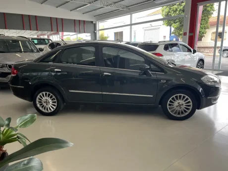 FIAT Linea 1.9 16V 4P FLEX ABSOLUTE DUALOGIC AUTOMATIZADO, Foto 3