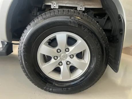 TOYOTA Hilux Caminhonete 2.7 16V 4P SRV FLEX 4X4  CABINE DUPLA AUTOM�TICO, Foto 5