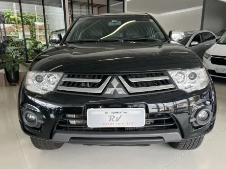 MITSUBISHI L 200 Triton 3.2 16V HPE 4X4 CABINE DUPLA TURBO DIESEL INTERCOOLER AUTOMTICO, Foto 2