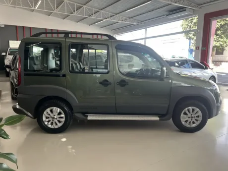 FIAT Doblo 1.8 4P ADVENTURE, Foto 3