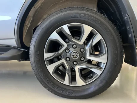 TOYOTA Hilux SW4 2.8 16V 4P SRX PLATINUM 4X4 7 LUGARES TURBO DIESEL AUTOM�TICO, Foto 5