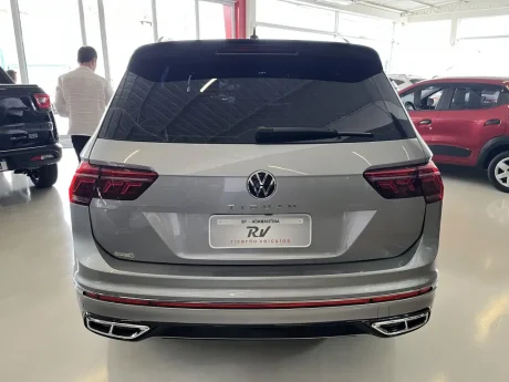 VOLKSWAGEN Tiguan 2.0 16V 4P TSI 350 TURBO R-LINE 4MOTION DSG AUTOMTICO, Foto 4