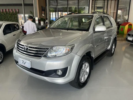 TOYOTA Hilux SW4 2.7 16V 4P SR FLEX AUTOMTICO, Foto 1