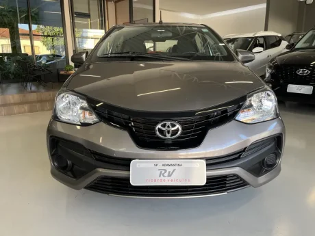 TOYOTA Etios Hatch 1.3 16V 4P FLEX X AUTOMTICO, Foto 2