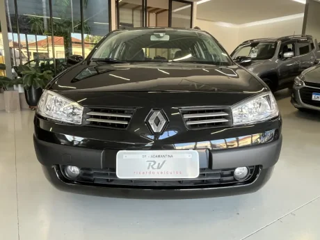 RENAULT Megane Grand Tour 1.6 16V 4P FLEX DYNAMIQUE, Foto 2