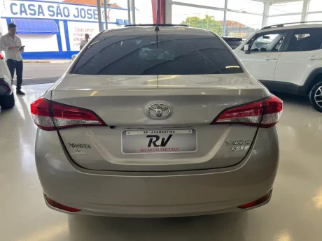TOYOTA Yaris Sedan 1.5 16V 4P FLEX XLS CONNECT MULTIDRIVE AUTOM�TICO CVT, Foto 4