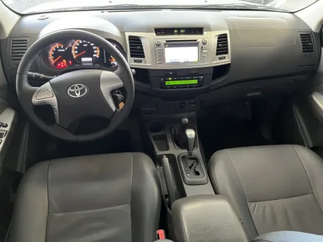 TOYOTA Hilux Caminhonete 3.0 4P 4X4 SRV TURBO DIESEL CABINE DUPLA AUTOMTICO, Foto 6