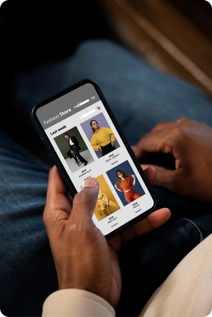 Responsividade e Mobile First Um site otimizado para celulares atrai e retm clientes mveis.