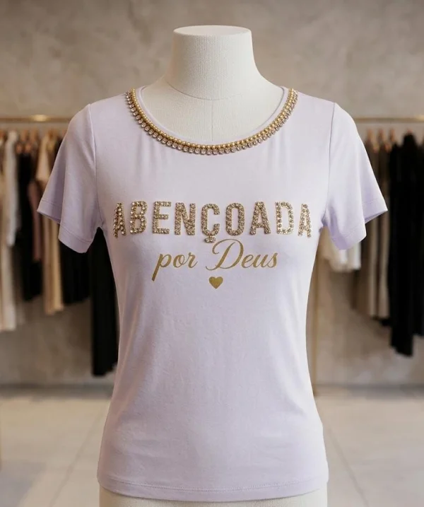 T-SHIRT FEMENINA COM DETALHES E P�ROLAS  M.jpeg