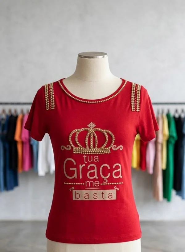 T-SHIRT FEMENINA COM DETALHES EM P�ROLAS  M.jpeg