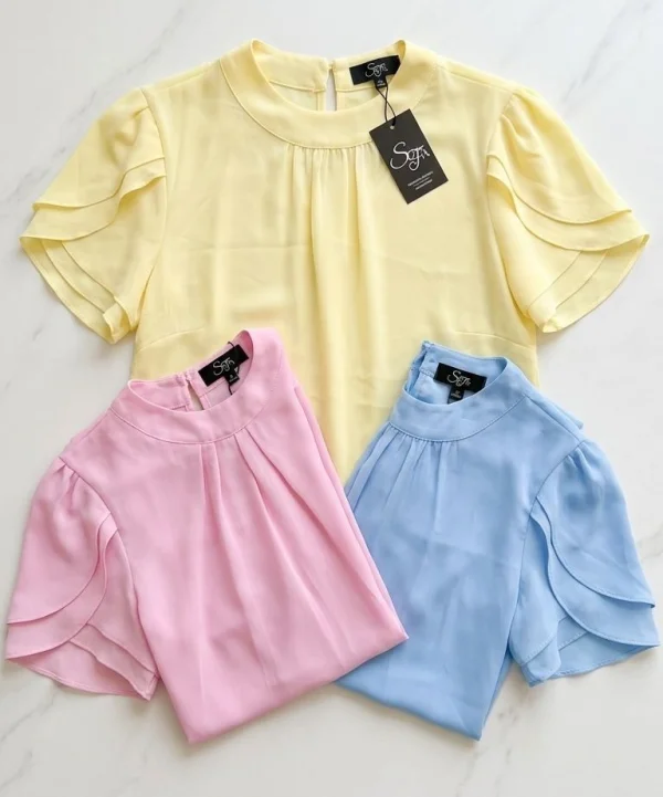 Blusa feminina manga detalhada tecido leve.jpeg