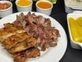 Por��o Mista de Cupim e Frango com acompanhamentos