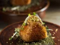 Onigiri de Salmão Grelhado & Kewpie