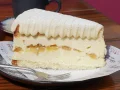 Fatia de Bolo de Leite Ninho - Com Abacaxi e Canela Fatia de Bolo de Leite Ninho - Com Abacaxi e Canela