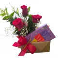 Box com 3 Rosas + 1 Chocolate Cacau Show Especial Mulheres