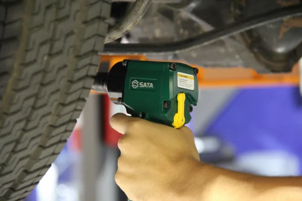 CHAVE IMPACT PNEUMATICA COMPAC 1/2 SATA