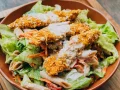 Salada Frango Crispy