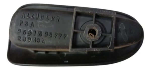 Moldura Porta Interno Traseiro Direita Peugeot 206 04 A 10