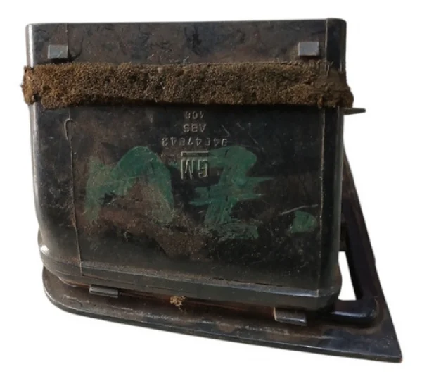 Difusor Moldura Ar Esquerdo Gm Monza 1996 Com Detalhe