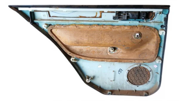 Forro De Porta Traseiro Direito Vw Golf Bora 1999 A 2006