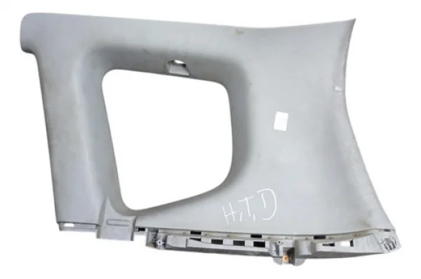 Moldura Coluna Traseira Direito Honda Fit 2004 A 2008