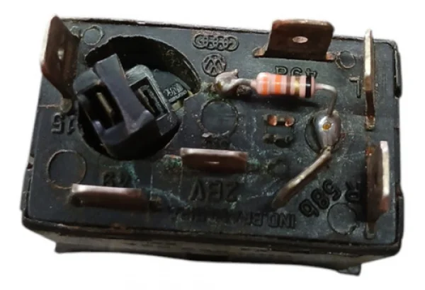 Boto Pisca Alerta Interruptor Vw Gol Voyage 1984 A 1994