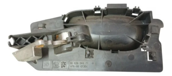 Maaneta Interna Direita Peugeot 307 2001 A 2012