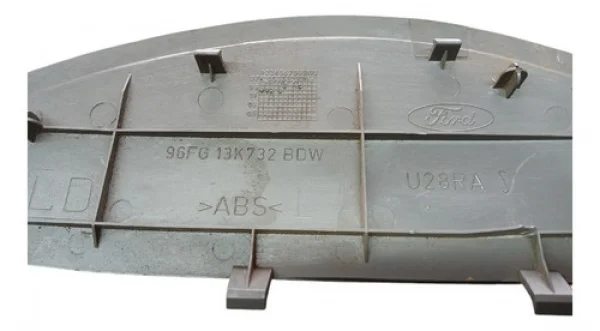 Acabamento Moldura Painel Direito Ford Fiesta 1996 A 2004