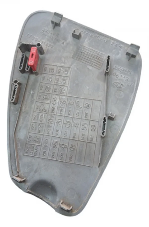 Tampa Caixa Fusveis Renault Clio 2000 A 2006