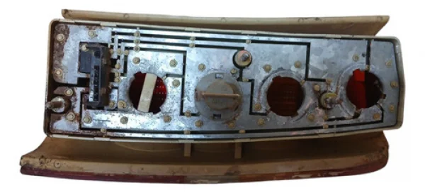 Lanterna Traseira Esquerda Ford Courier 2002 A 2010 Usado