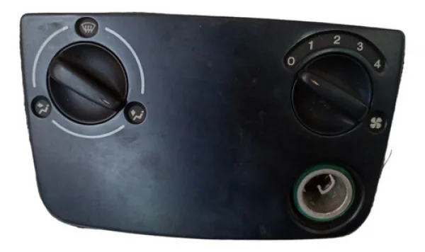 Comando Ar Ventilao Com Acendedor Ford Fiesta Courier 