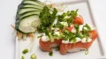 Sushi de salm�o com cream cheese e cebolinha 2 p�.