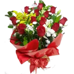 Arranjo com 12 botes de rosas