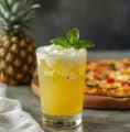 SUCO ABACAXI C/ HORTELÃ COPO