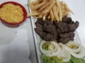 Fil� mignon com fritas