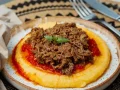 Polenta com Ragu de Carne