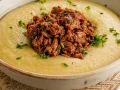 Polenta com Ragu de Carne Seca