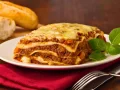 Marmitex Lasanha � Bolonhesa + Fritas + Salada De Maionese N 7