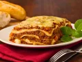 Lasanha à Bolonhesa + Acompanhamentos n8