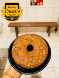 Bolo de ma�� com nozes