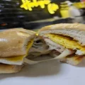 LANCHE MISTO QUENTE COM OVO